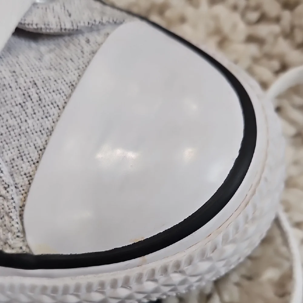 Casual Gray and White Women's Sneakers - Picture 14 of 14